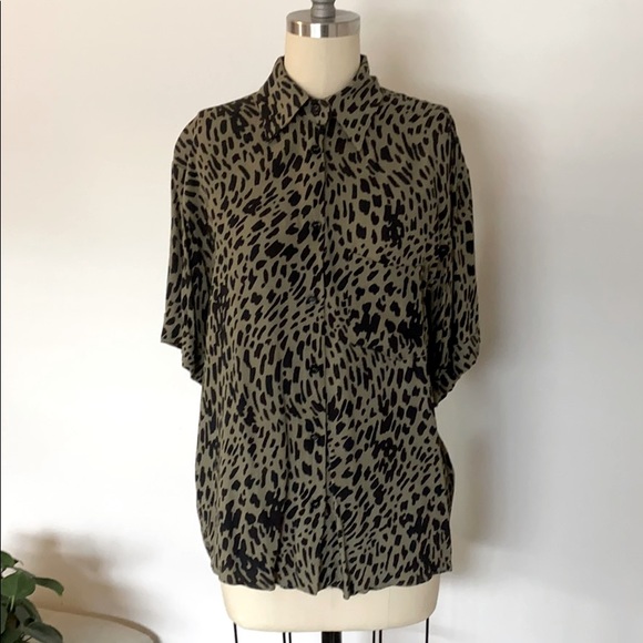 Animal print oversized collared shirt - Picture 1 of 5